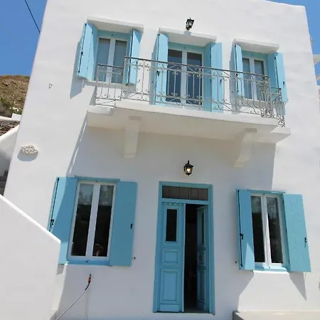1870 House 1&2 Plaka (Milos)