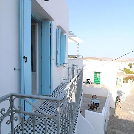 1870 House 1&2 Plaka (Milos)