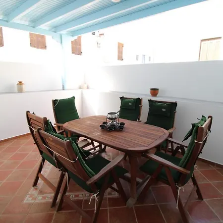 1870 House 1&2 Plaka (Milos)